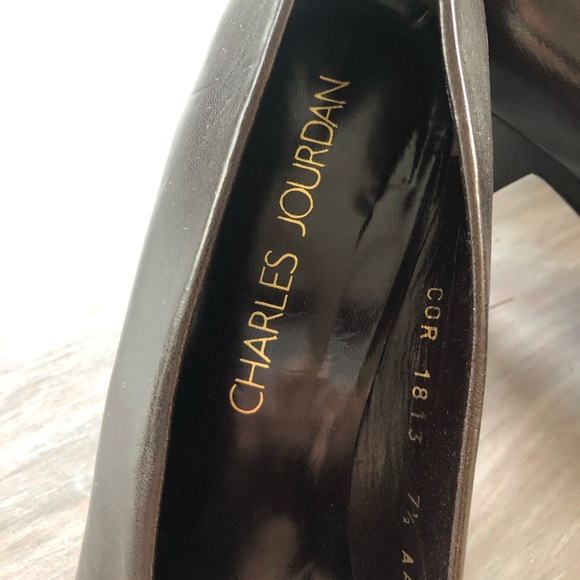 Charles Jourdan... heels - Picture 5 of 8